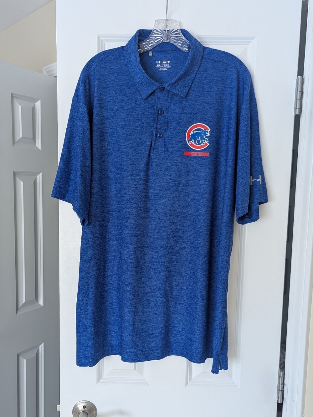 Under Armour Men's CHICAGO CUBS MLB HeatGear Blue Heathered Loose Polo Sz XXL - Picture 2 of 9
